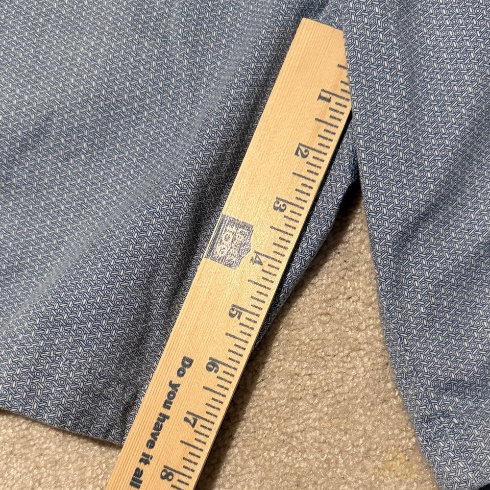 Calvin Klein Men's Patterned Blue Shorts - Picture 5 of 7